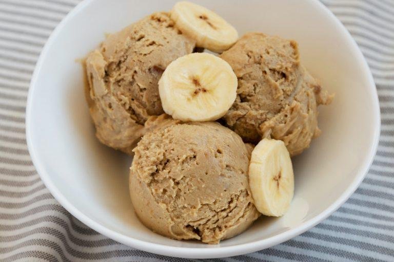 7 Healthy Dog Ice Cream Recipes Without Sugar